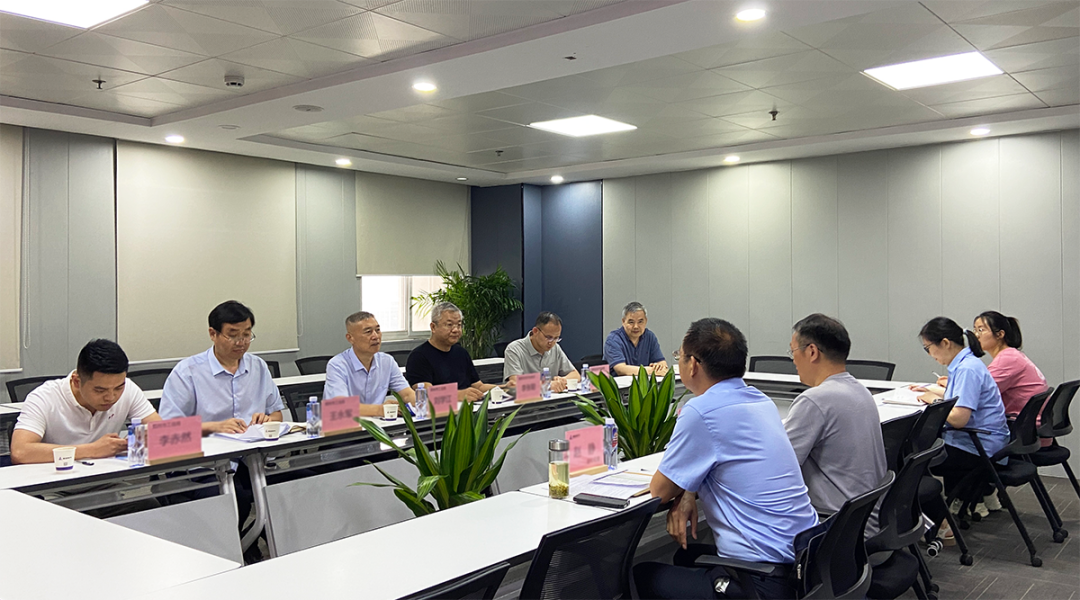 热烈欢迎郑州市工信局领导莅临驰诚闲庄和游戏调研指导